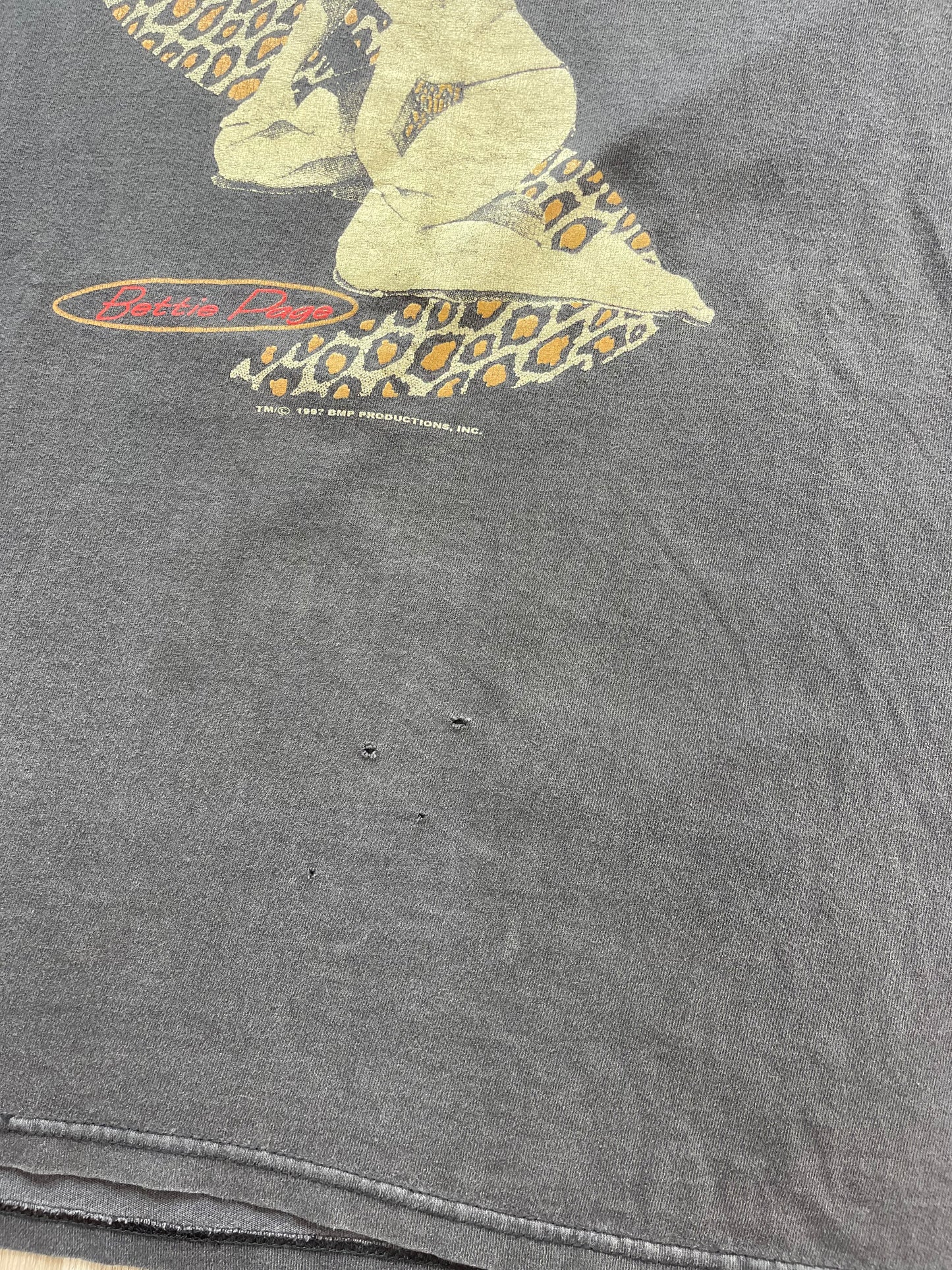 Vintage 1997 Bettie Page Pin Up Girl Shirt Size XL